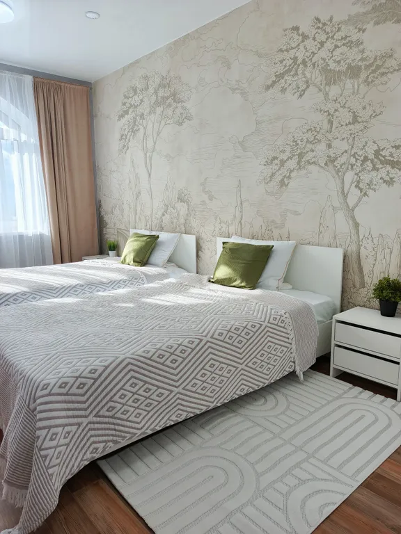 Светлая евродвухкомнатная в самом центре