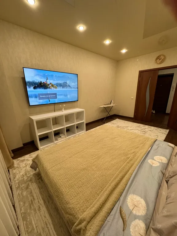Квартира Квартира с кроватью king-size и огромной плазмой — Новосибирск