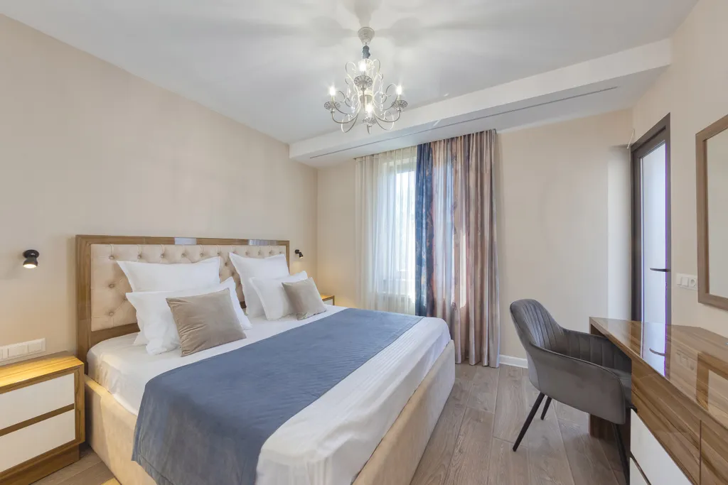 Sayat Nova 4 -Northern Avenue- -Opera House-