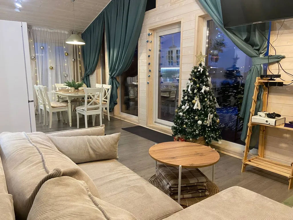 Домик Сказочный Лес с гриль-мангалом, костровой и большой сауной