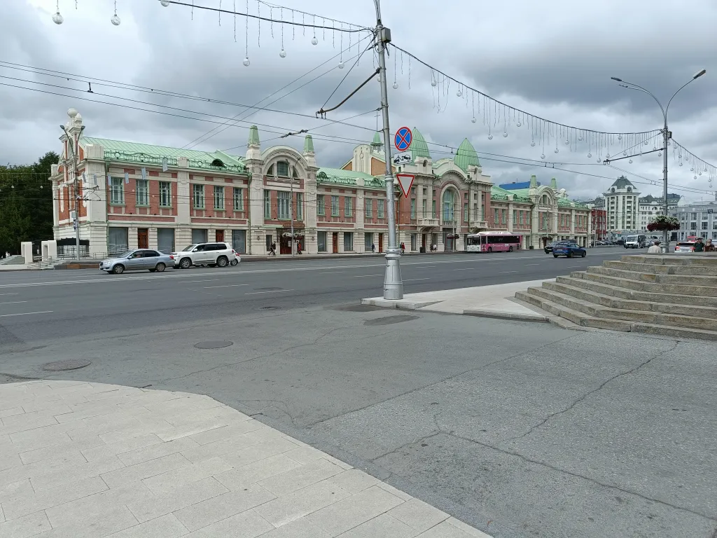 3-комнатная в центре, простор, уют и лучшая локация