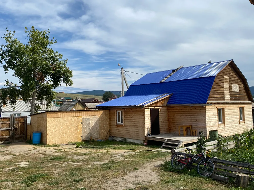 Дом рядом с Байкалом