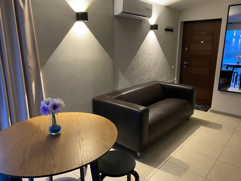 Дом с бассейном, баней и видом на море