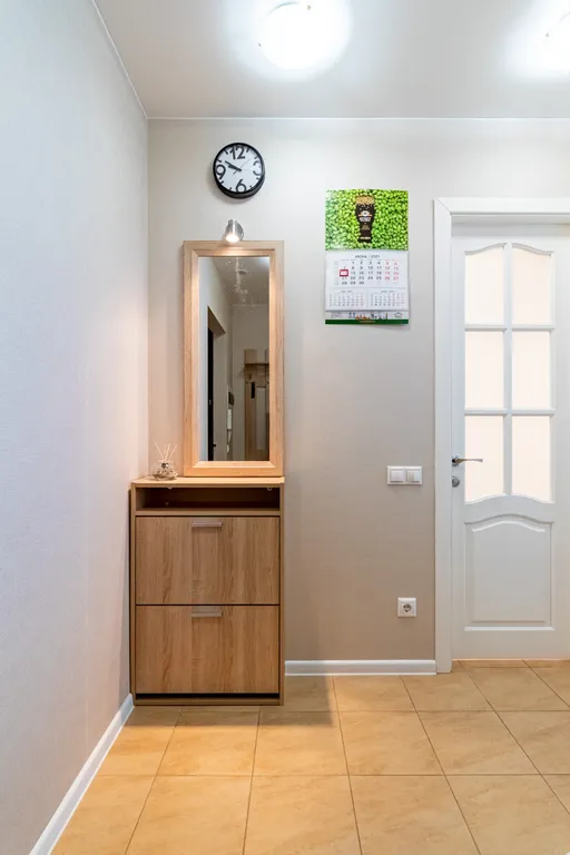 Однокомнатная, чистая квартира в микрорайоне Красная горка