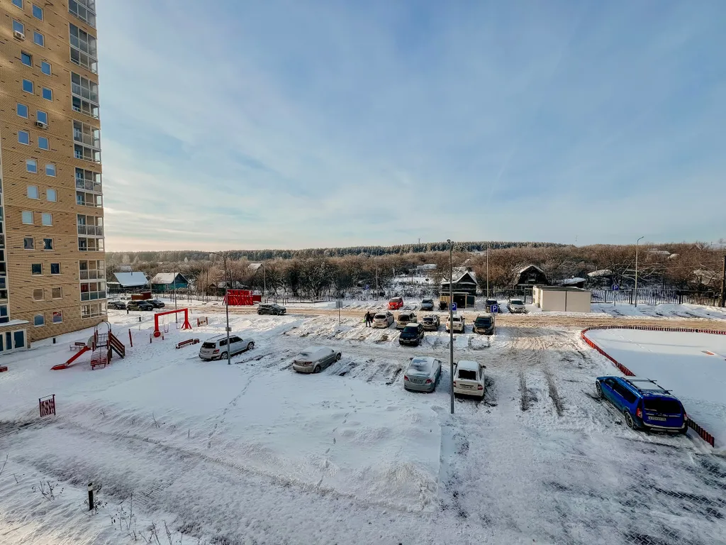 Oчаpовательная квaртиpа c бaлкoнoм