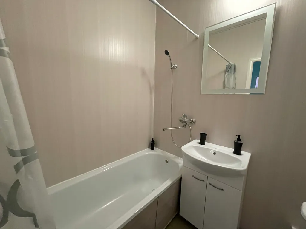 Уютная квартира около Ледового дворца и Аквапарка