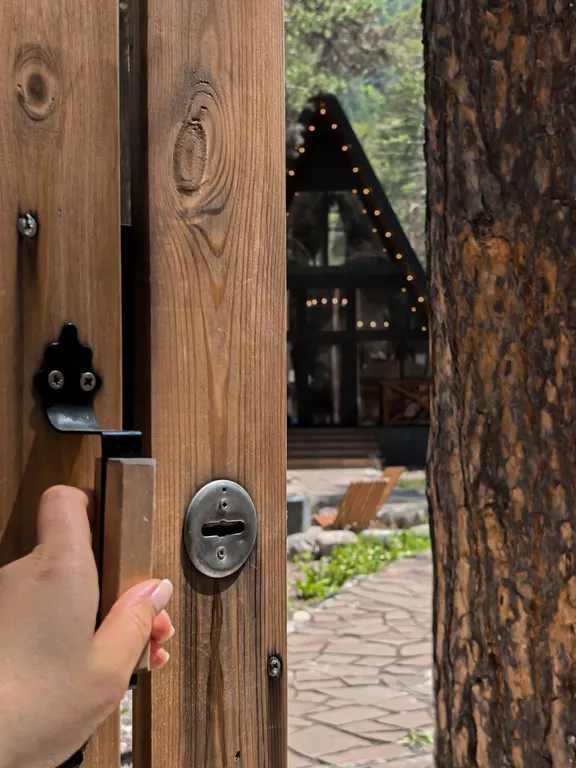 Дом в Приэльбрусье на огороженной территории