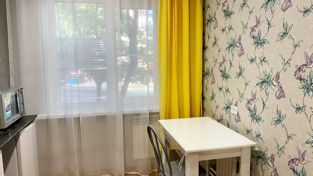 Уютная квартира в центре города — аренда посуточно в Ахтубинск