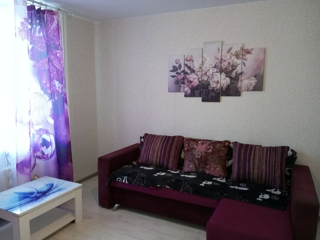 Квартира Уютная, светлая квартира в новостройках — Тихвин