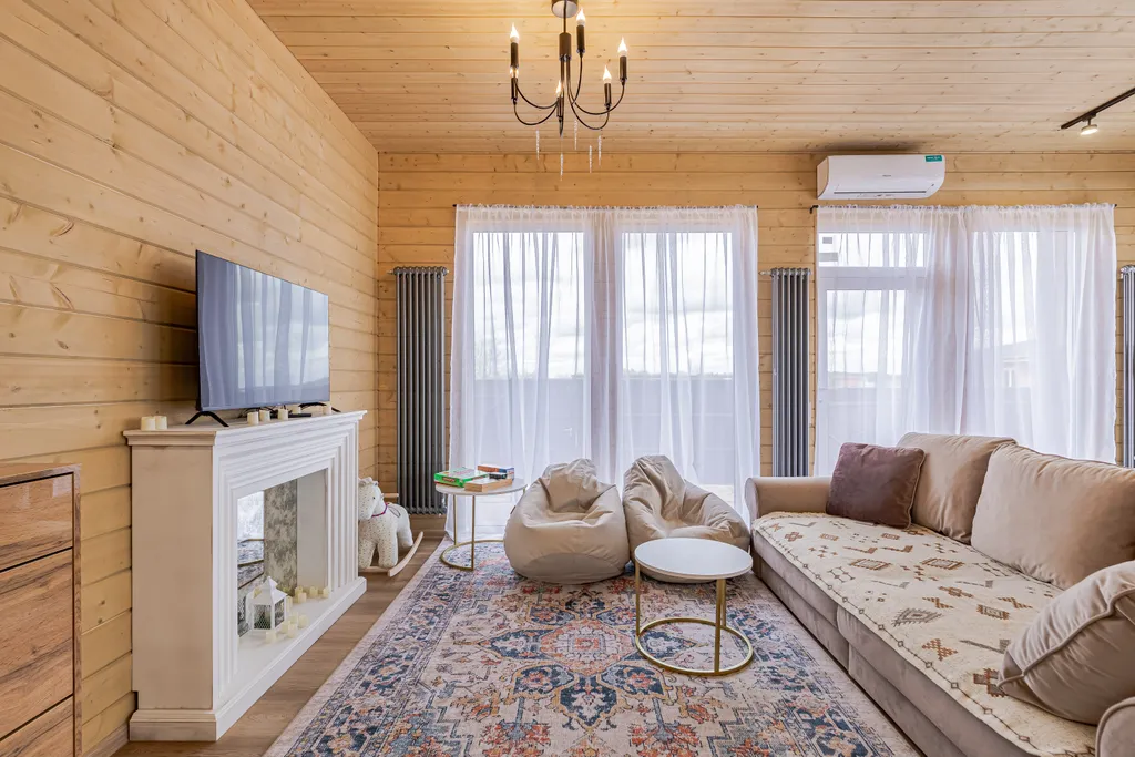 Дом у озера с чаном