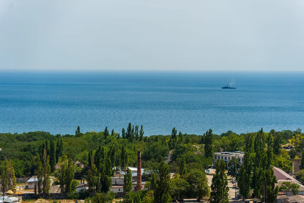 Квартира Уютная и просторная квартира с видом на море от LetoApart — Новороссийск