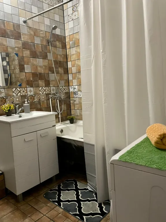 Апартаменты рядом с ТРК Семья