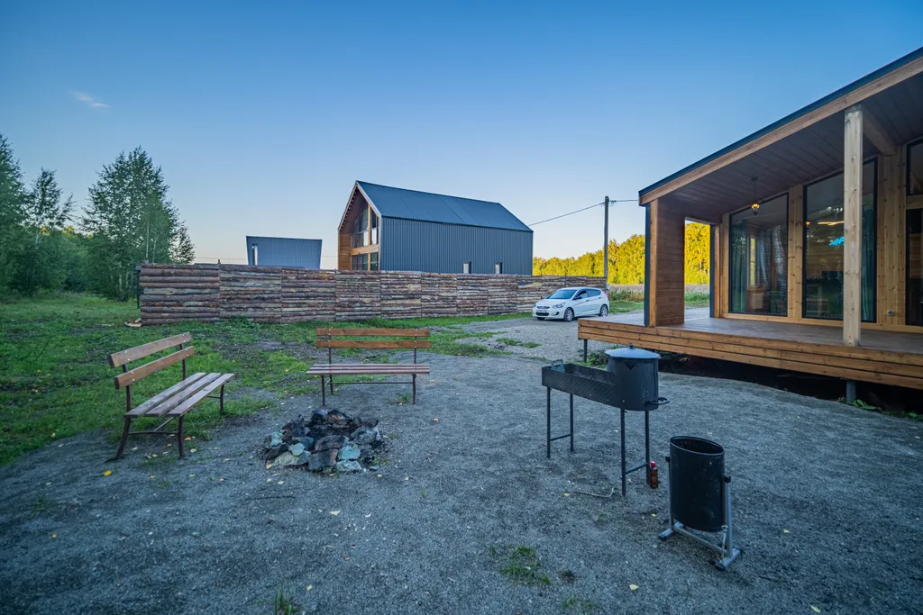 Уютный дом с баней и бассейном ( Барн 3)