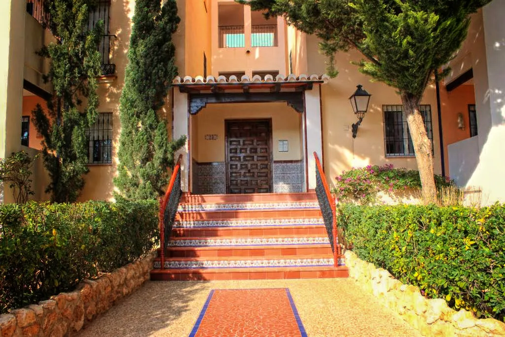 4-комнатная Квартира