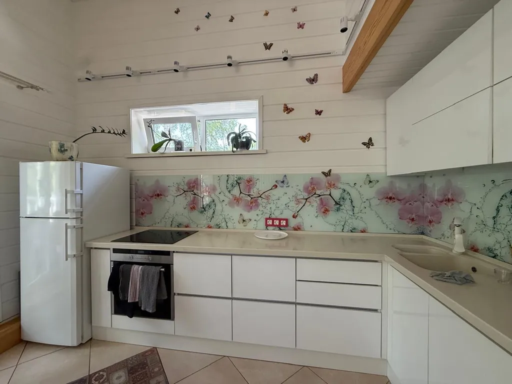 Вилла на берегу Ангары