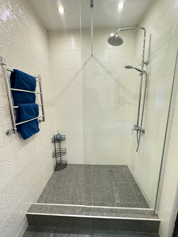 Новая студия вблизи с источниками в микрорайоне « курортный»