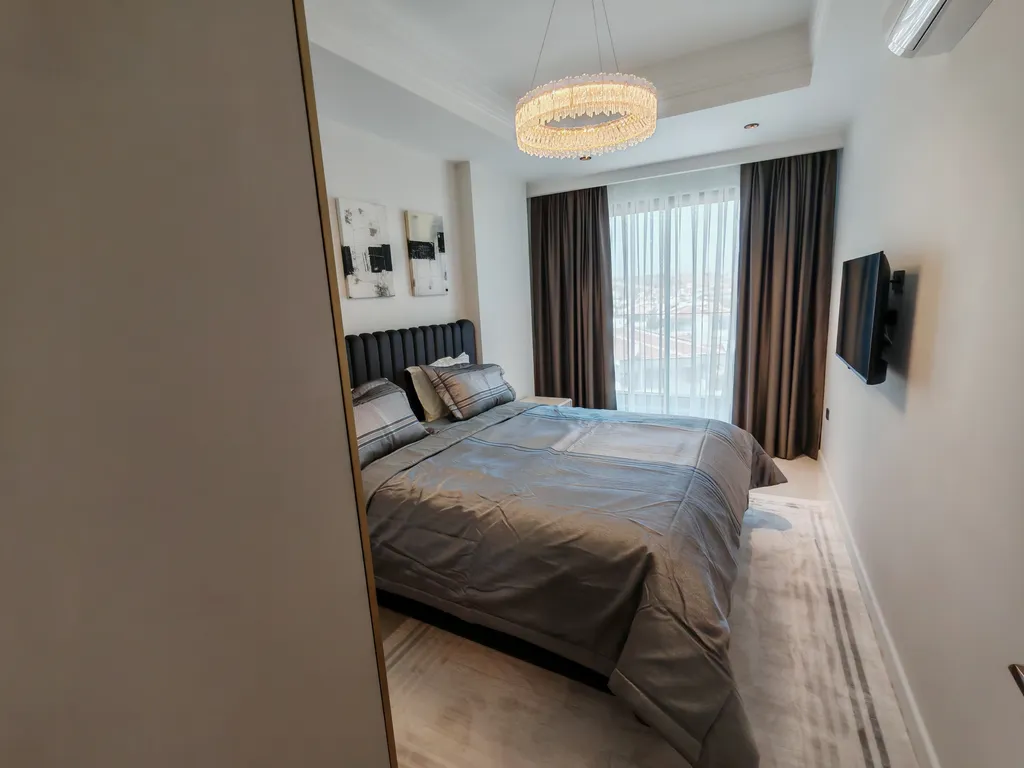 Квартира в Azura World c видом на бассейн и аквапарком