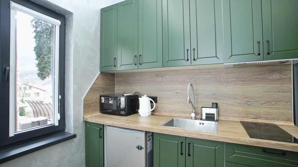 Панорамный апартамент с балконом, центр, лучшая локация