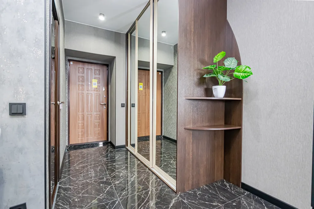 Современная уютная квартира у Планеты