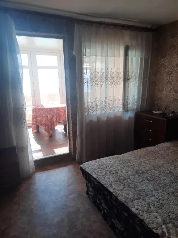 Эллинг на самом берегу моря