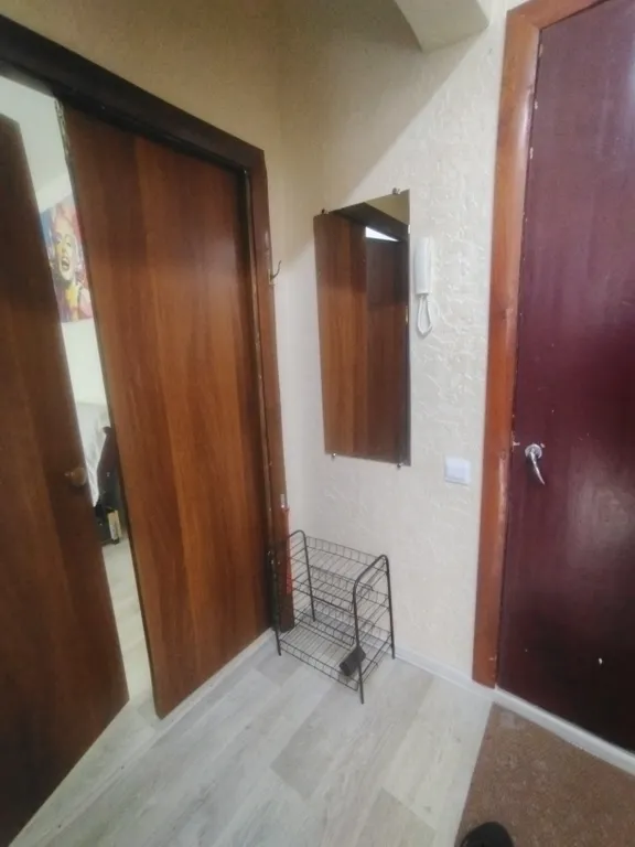 Благоустроенная квартира в тихом районе.