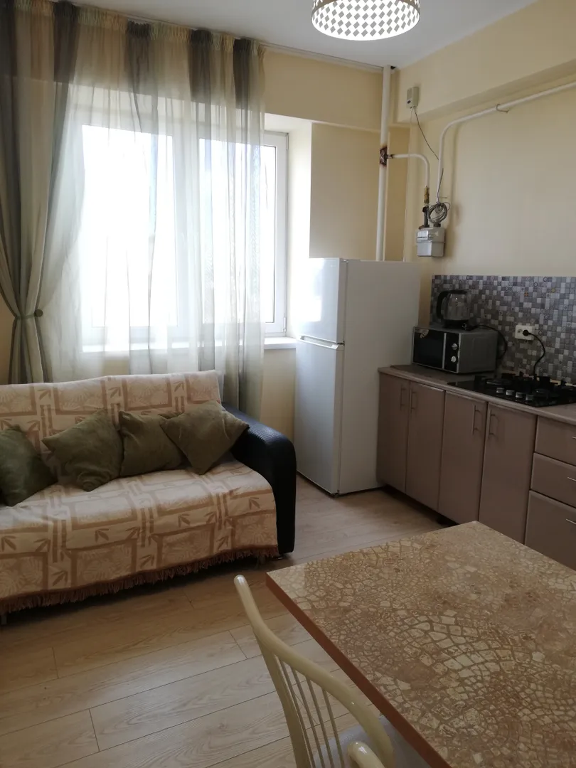 Раскладной диван на кухне