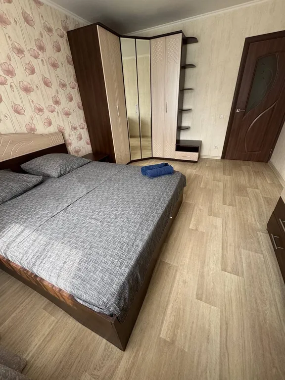 Квартира Двухкомнатная квартира в развитом районе — Тюмень