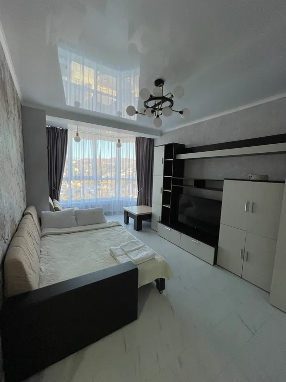 Новая квартира с видом на море в центре