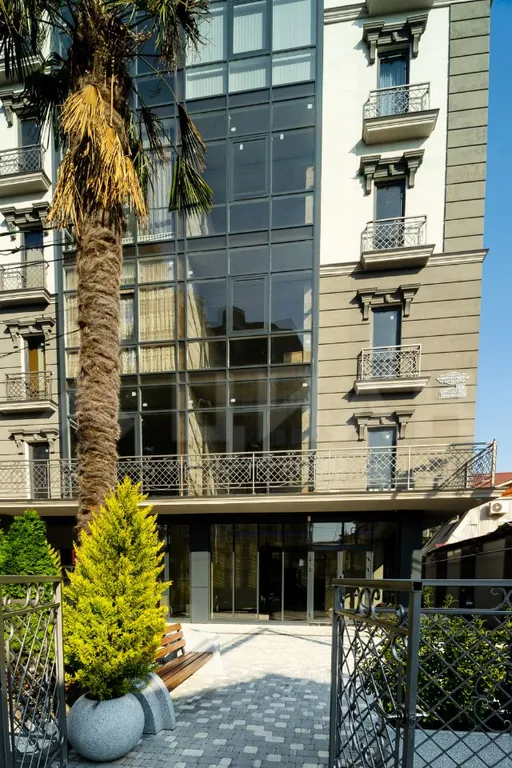 Уютная квартира в центре Адлера с видом на море и горы