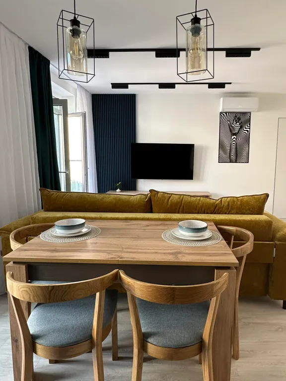 Эксклюзивная евродвушка с просторной террасой в самом сердце города