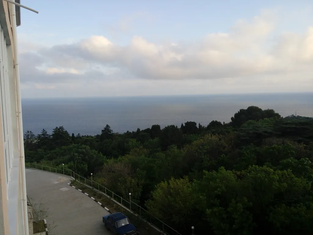 Апартаменты новые с видом на море, горы в новом доме над форосским парк