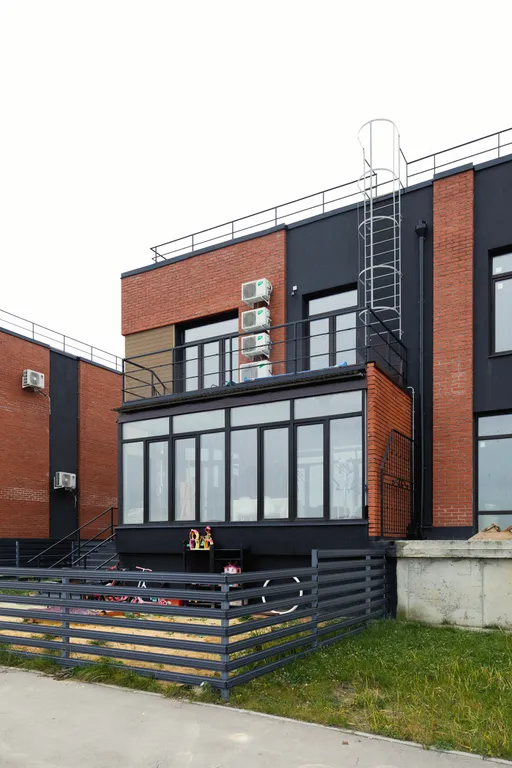 Современный таунхаус в Петровском квартале