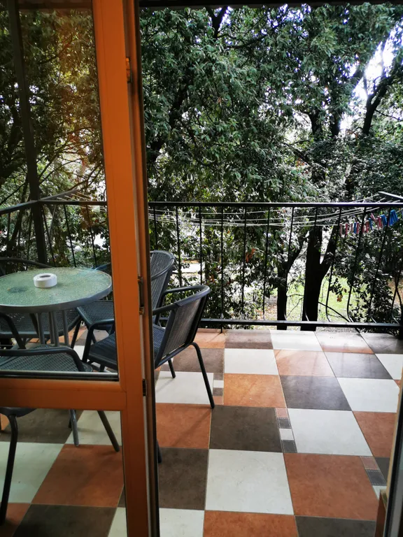 Двухкомнатная квартира с открытым балконом