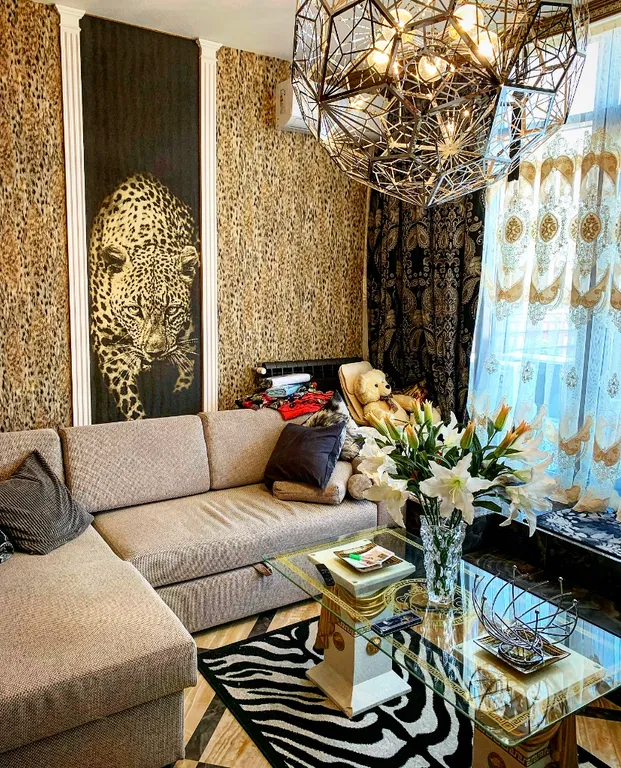 Элитная видовая люкс квартира с террасой дизайна R Cavalli