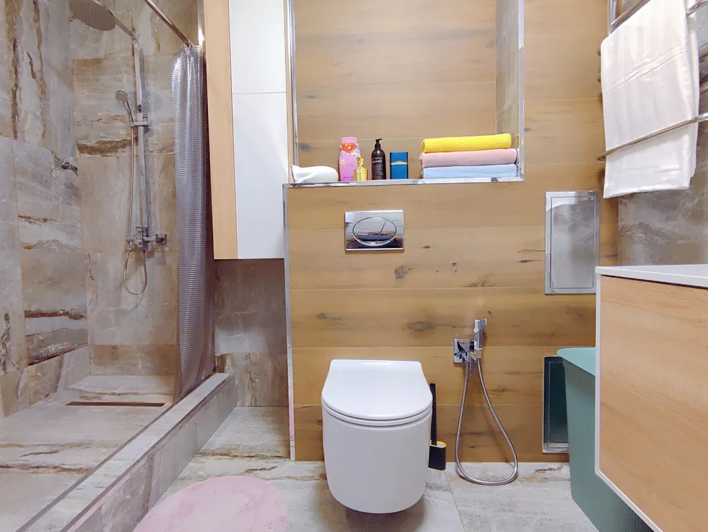 Квартира Квартира Набережная, шикарная кв, в центре с видом на Золотой и Русский мосты — Владивосток