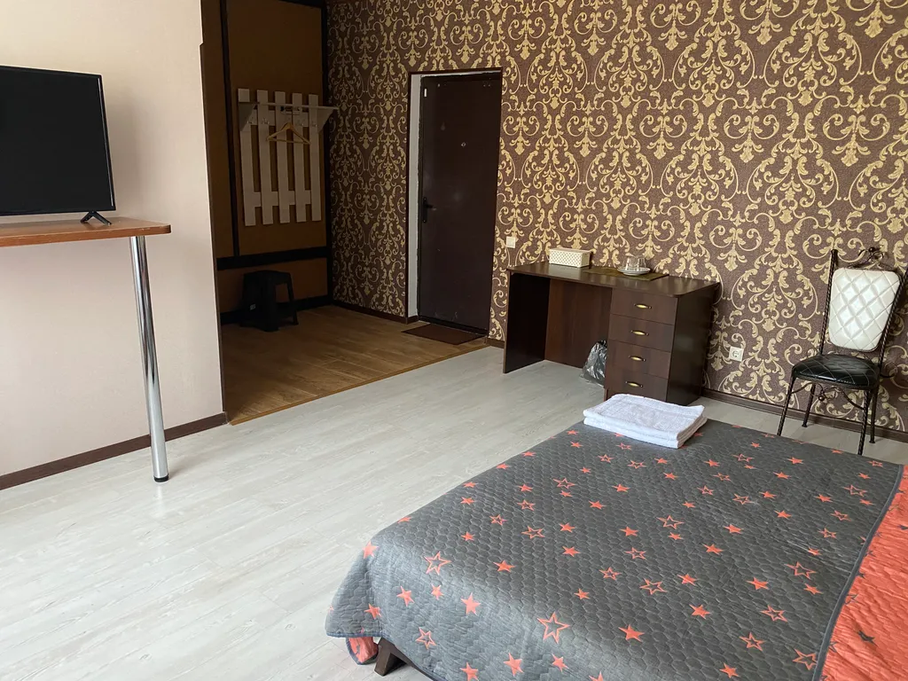 Гостиница с садом и баней