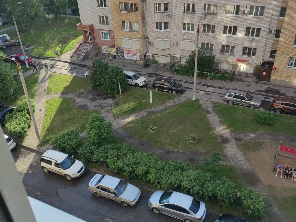 Большая трёхкомнатная квартира в районе железнодорожного вокзала