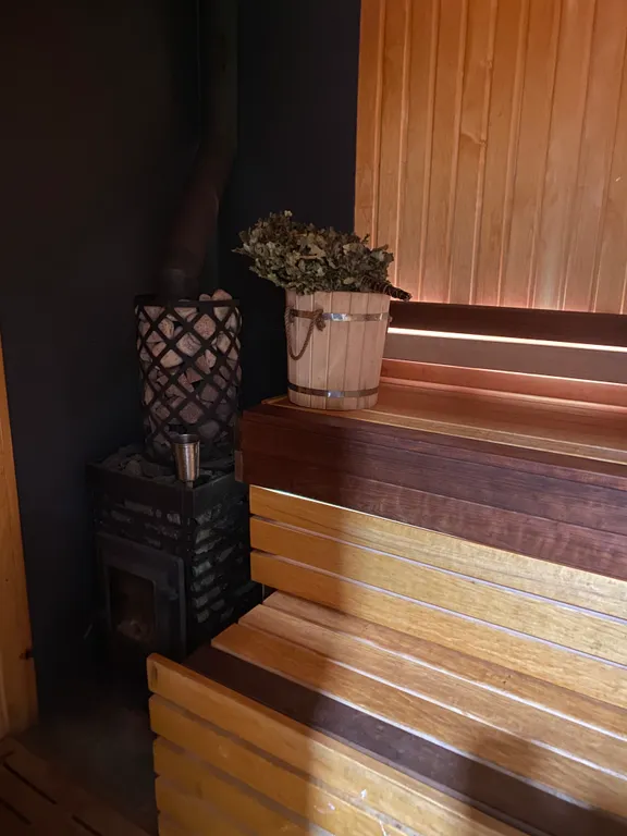 Загородный дом с баней на дровах