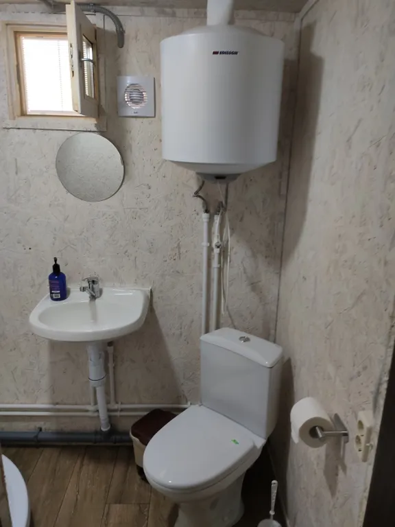 Домик с терассой на озере Ильмень