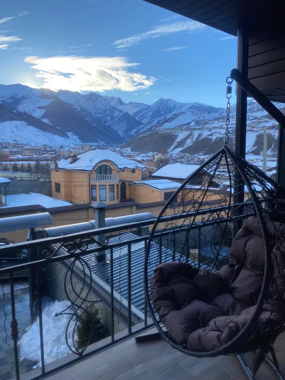 Уютный дом среди гор с джакузи