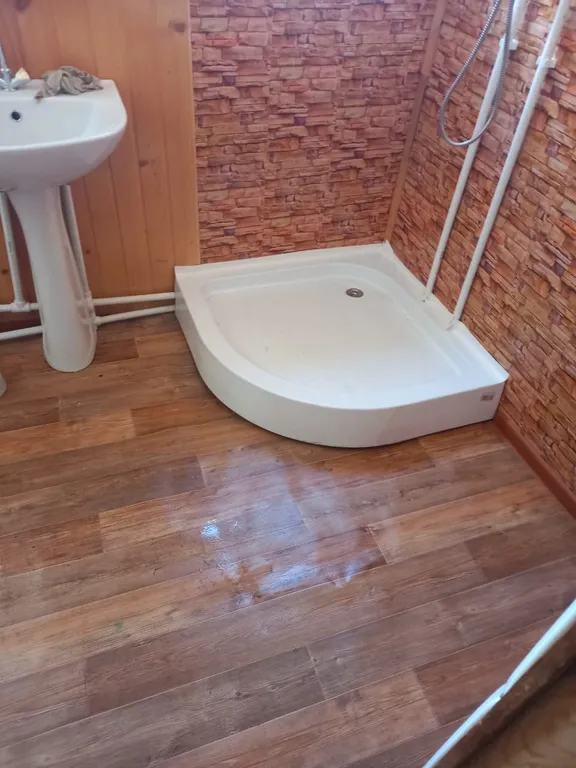 Дом между двух озёр