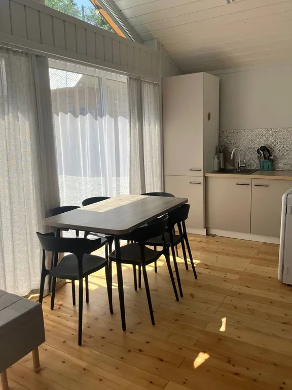 Коттедж Теплый и светлый гостевой дом в лесу — Шерегеш