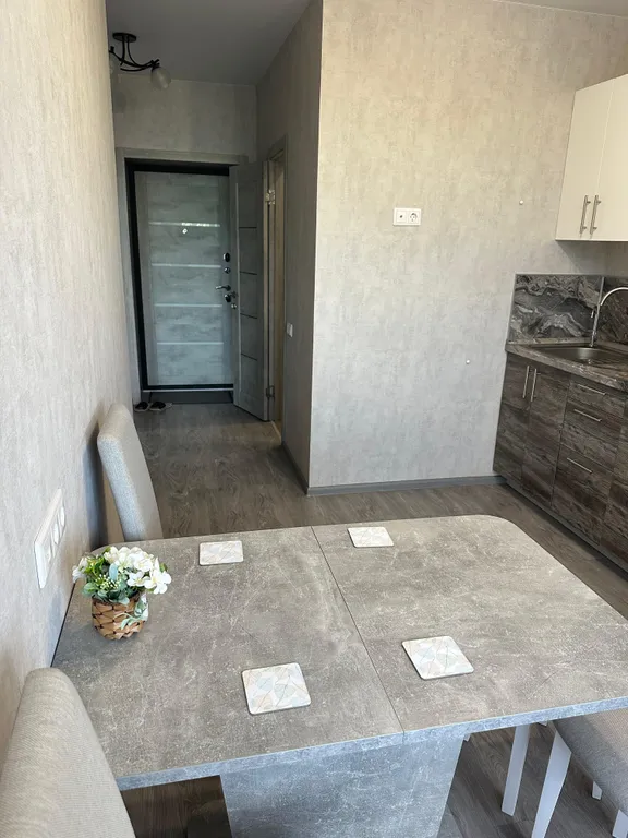 Светлая однокомнотная квартира