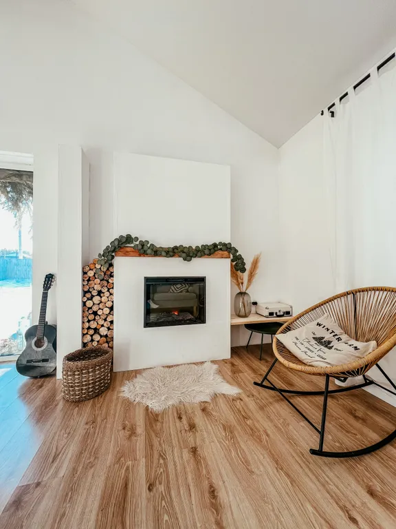 Уютный дом в лесу