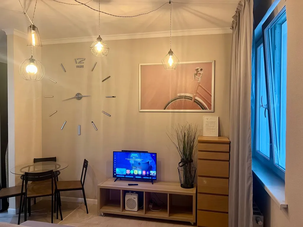 Стильная студия в ЖК Спутник с панорамной лоджией с видом на бухту