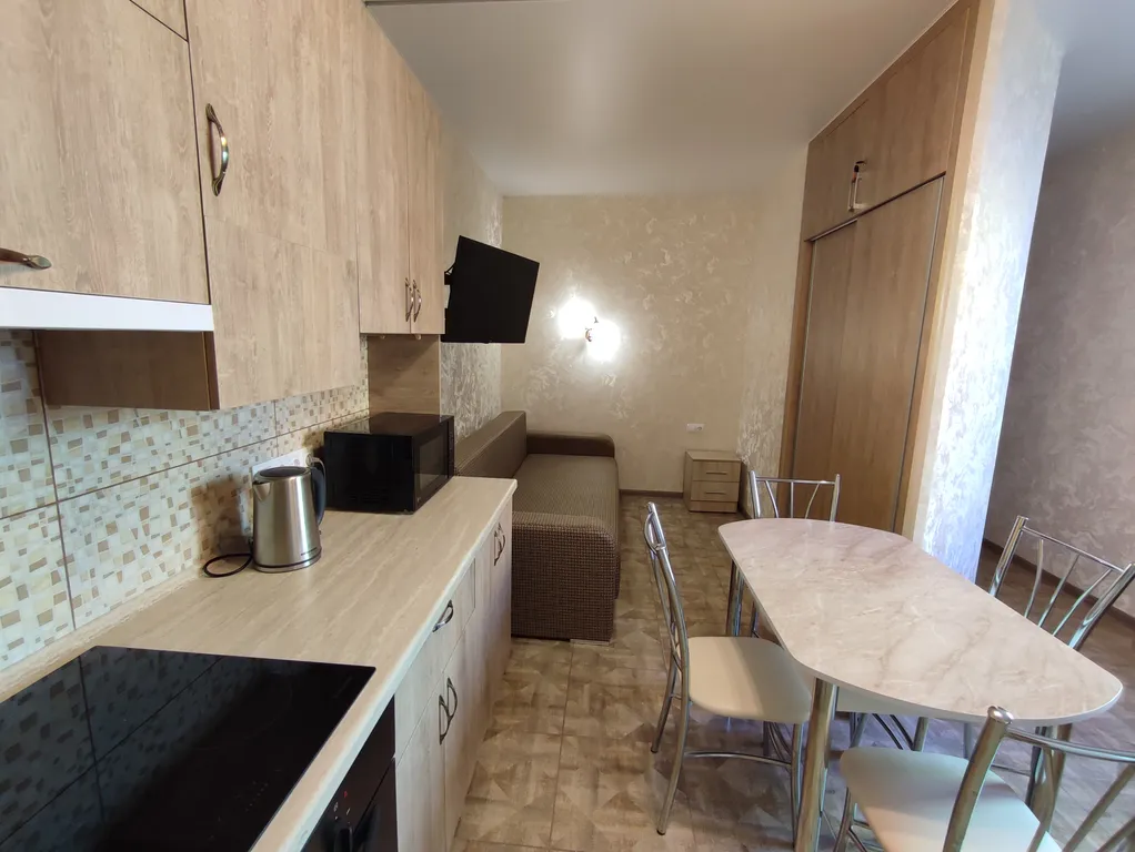 Часть дома с отдельным входом и двором в Мисхоре