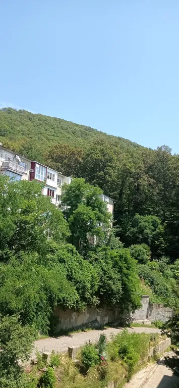 Шикарная двушка с панорамным балконом!