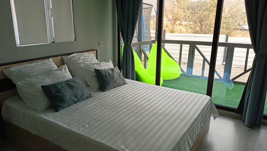 Коттедж Уютный домик с видом на море — аренда посуточно в Миндальное