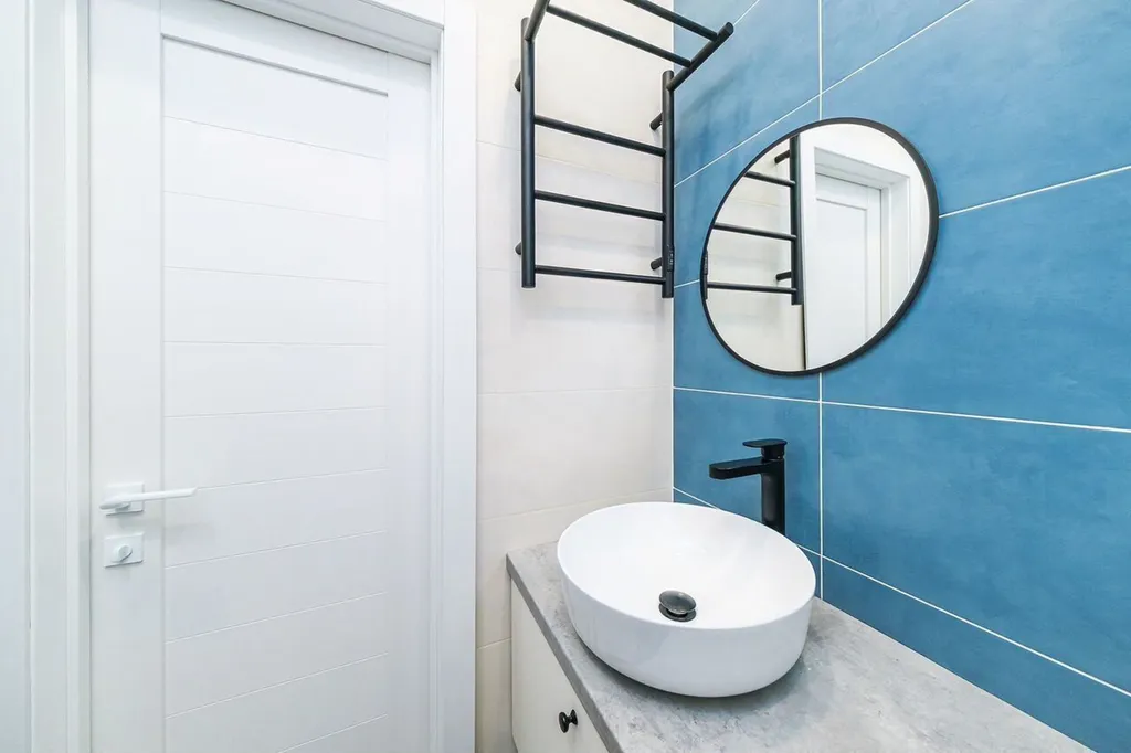 Дизайнерская светлая студия для 3 человек