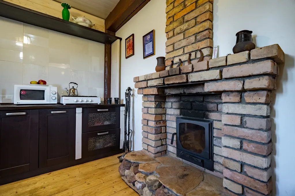 Коттедж Уютный дом с камином, баней на дровах и чаном в лесу на берегу реки — Старово